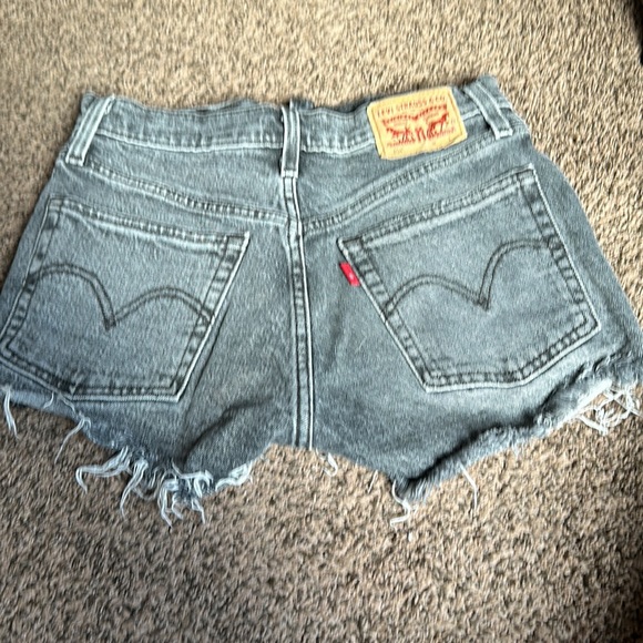 Levi Jean shorts 501’s - Picture 2 of 6